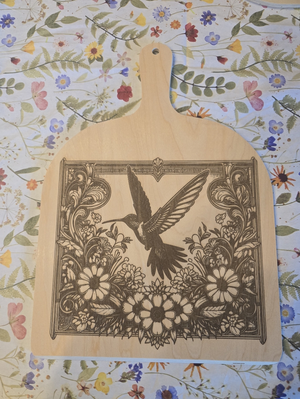 Wooden Paddle Cutting Board with Hummingbird Engraving 12x12